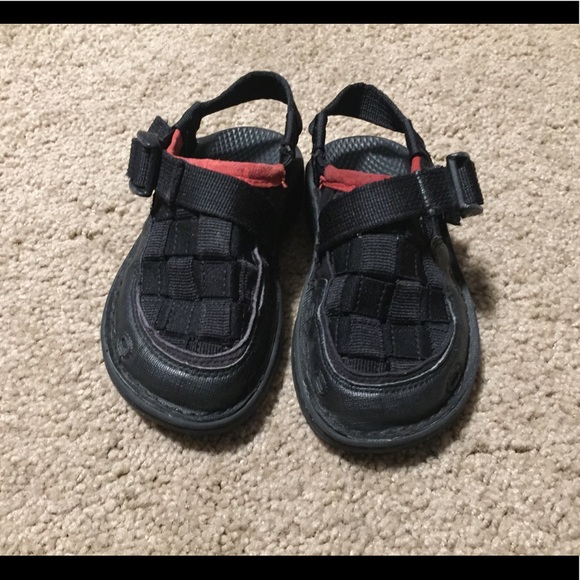 boys sandals size 12